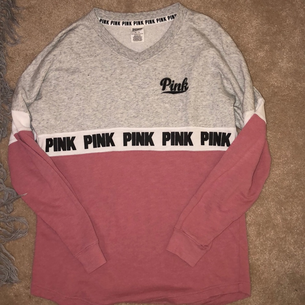 VS Pink V neck Tee